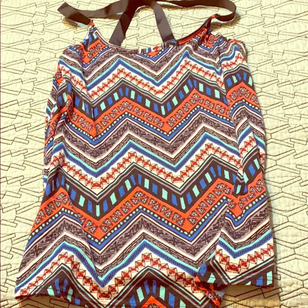 Maurice’s geometric cross back tank